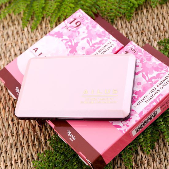 ailus lasting smooth powder foundation chứa hạt phấn siêu mịn
